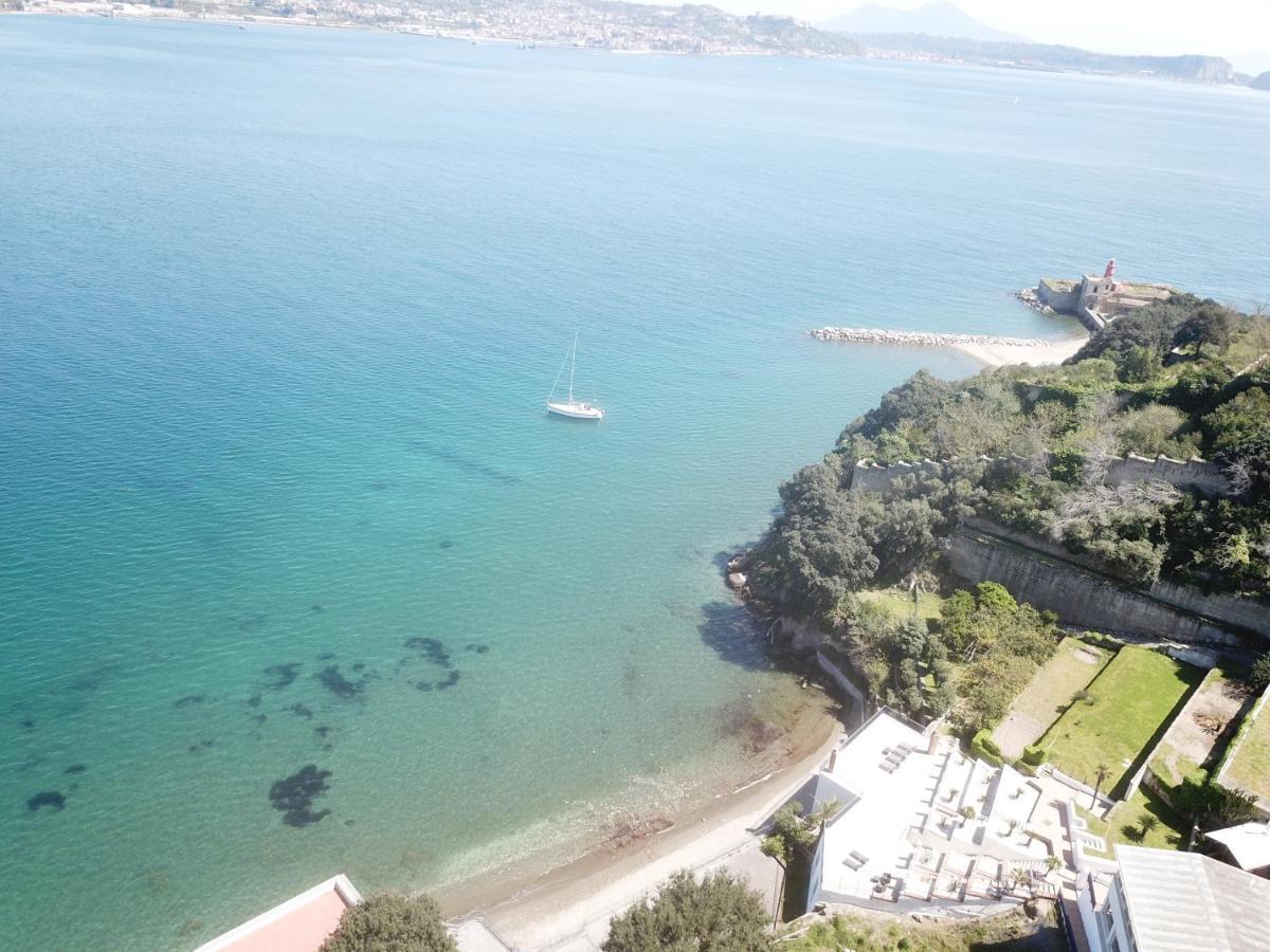 Castello Apartment Bacoli Bagian luar foto