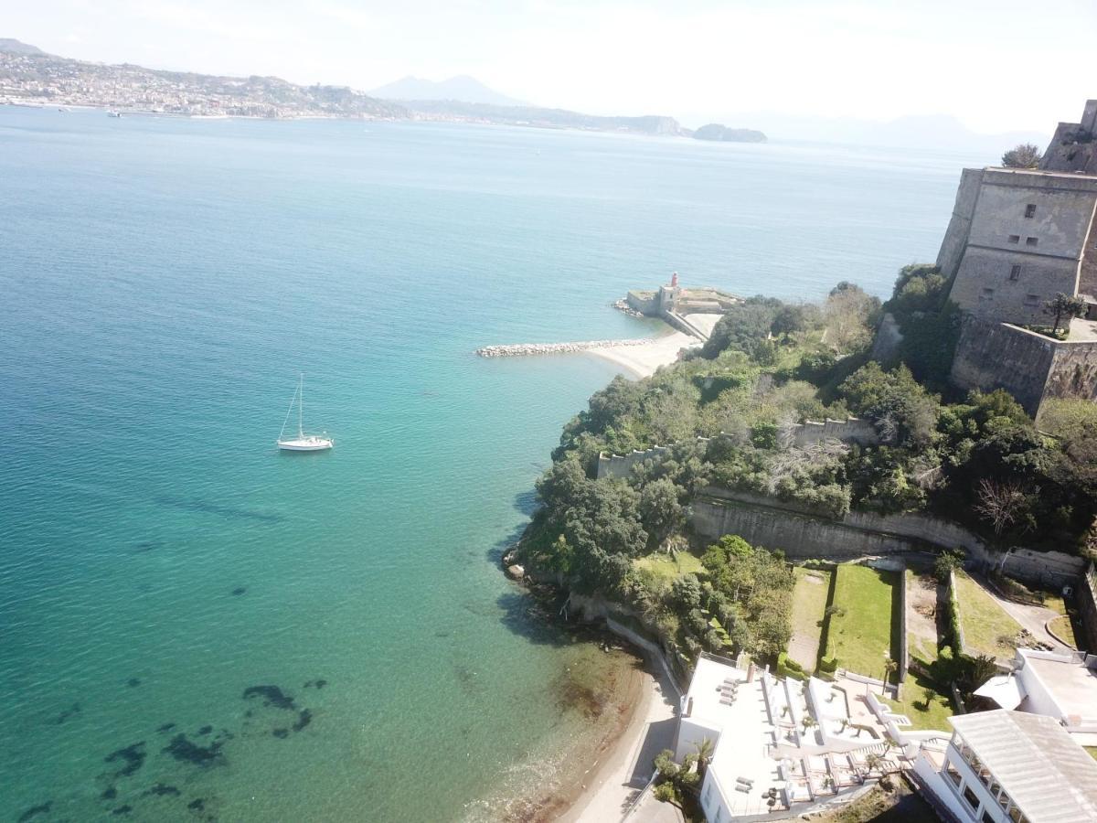 Castello Apartment Bacoli Bagian luar foto