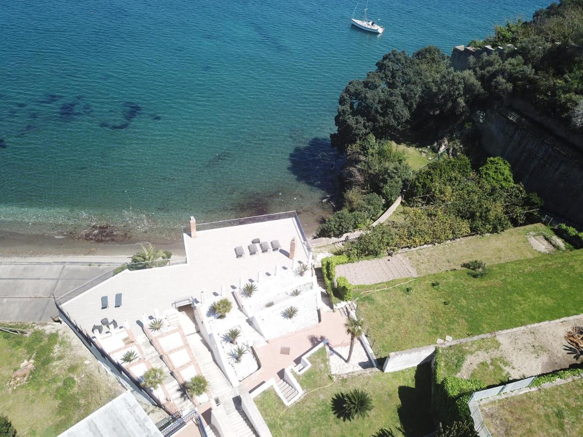 Castello Apartment Bacoli Bagian luar foto