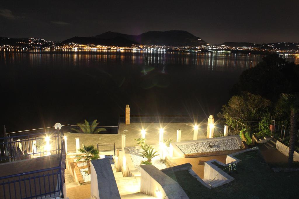 Castello Apartment Bacoli Ruang foto